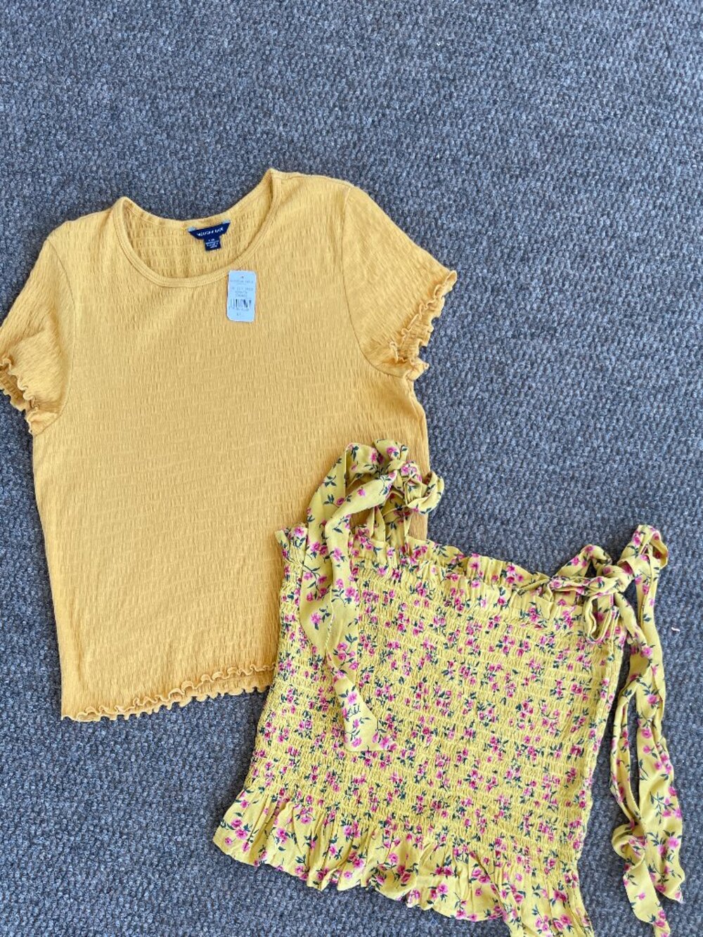 2 AMERICAN EAGLE Summer Tops LARGE Yellow AE